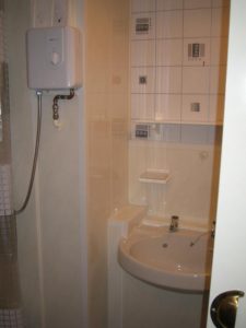 34 Limeslade Bathroom (1)