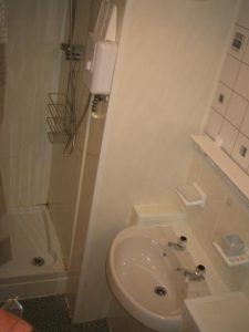 34 Limeslade Bathroom (6)